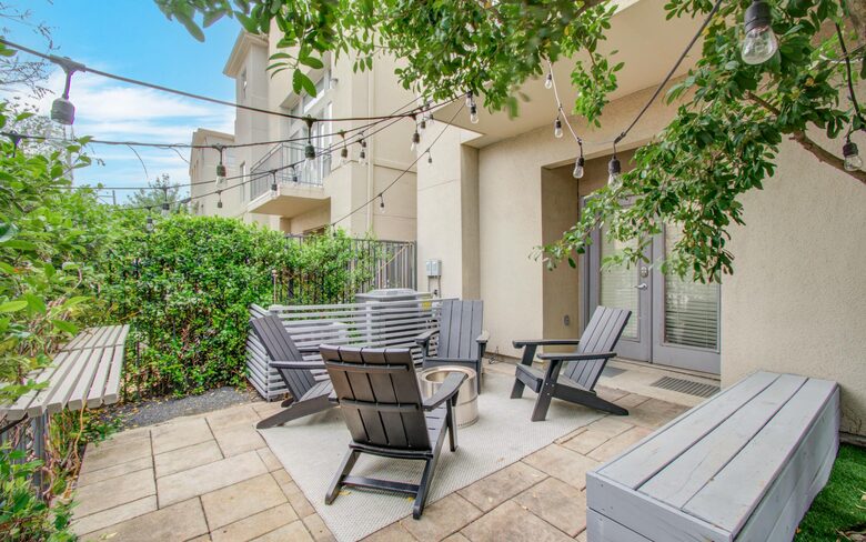 Urban Comfort in the Heart of Houston Heights - Houston, Texas