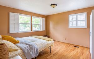 Cozy Comfort Near Downtown Portland - Portland, Oregon