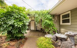 Cozy Comfort Near Downtown Portland - Portland, Oregon