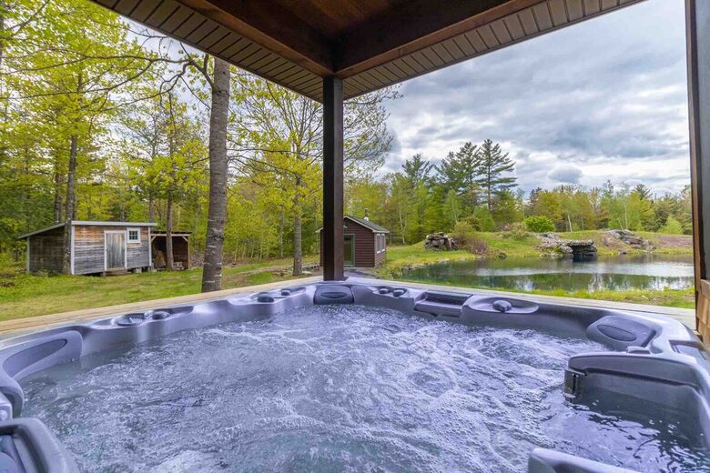 Tranquil Forest Retreat with Private Pond Access - New Portland, Maine