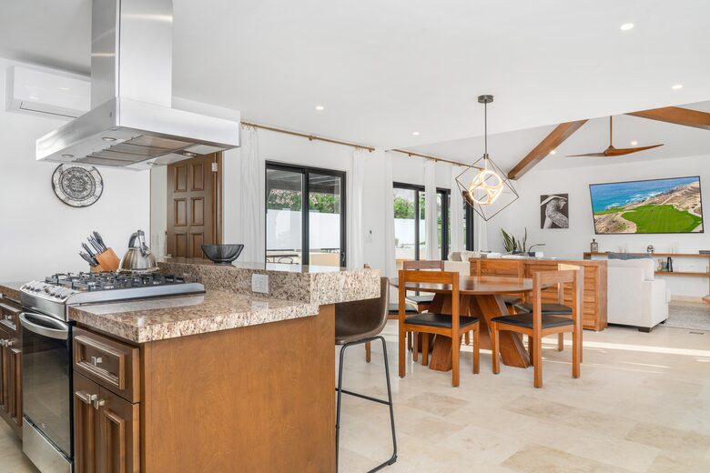 Elegant Oceanview Cabo Beach Villa with Rooftop Terrace & Club Access - Cabo San Lucas, Baja California Sur, Mexico
