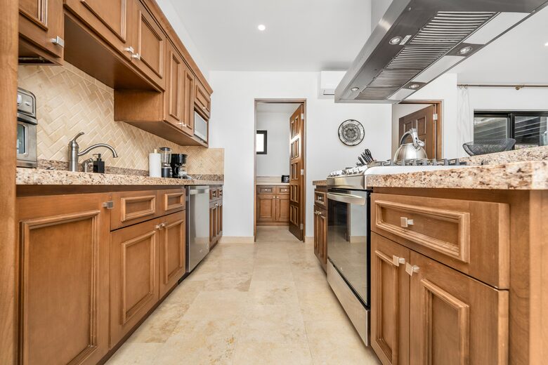 Elegant Oceanview Cabo Beach Villa with Rooftop Terrace & Club Access - Cabo San Lucas, Baja California Sur, Mexico