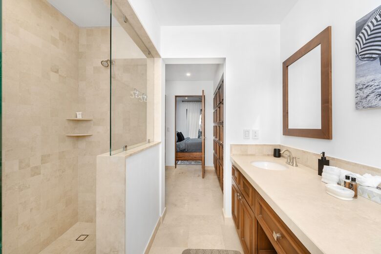 Elegant Oceanview Cabo Beach Villa with Rooftop Terrace & Club Access - Cabo San Lucas, Baja California Sur, Mexico