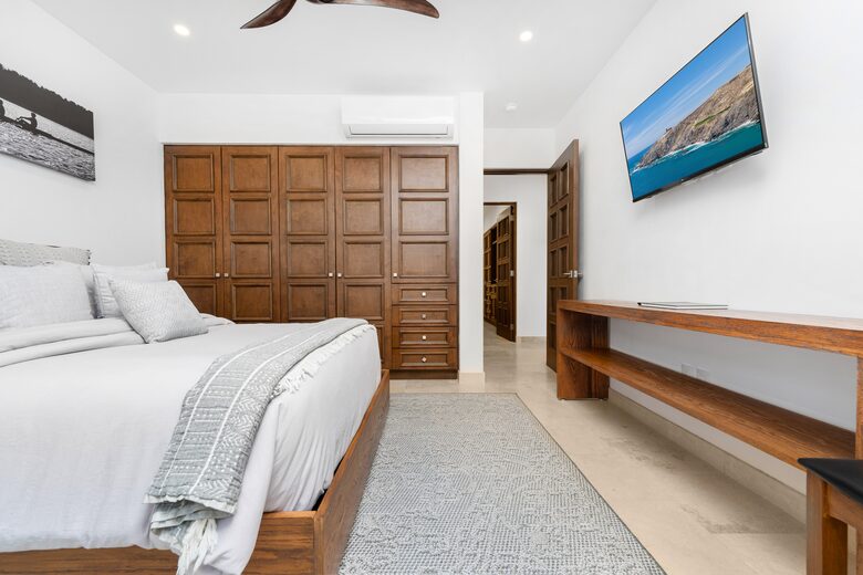 Elegant Oceanview Cabo Beach Villa with Rooftop Terrace & Club Access - Cabo San Lucas, Baja California Sur, Mexico