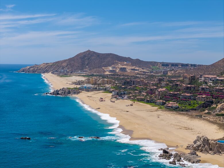 Elegant Oceanview Cabo Beach Villa with Rooftop Terrace & Club Access - Cabo San Lucas, Baja California Sur, Mexico