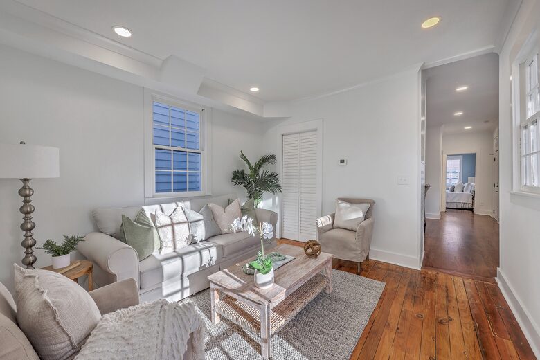 Historic 1880s Downtown Charleston Cottage! - Charleston, South Carolina