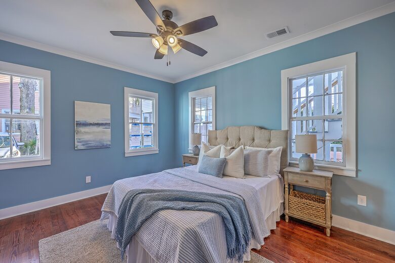 Historic 1880s Downtown Charleston Cottage! - Charleston, South Carolina