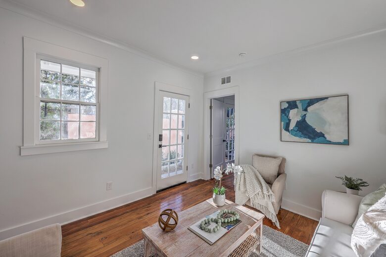 Historic 1880s Downtown Charleston Cottage! - Charleston, South Carolina
