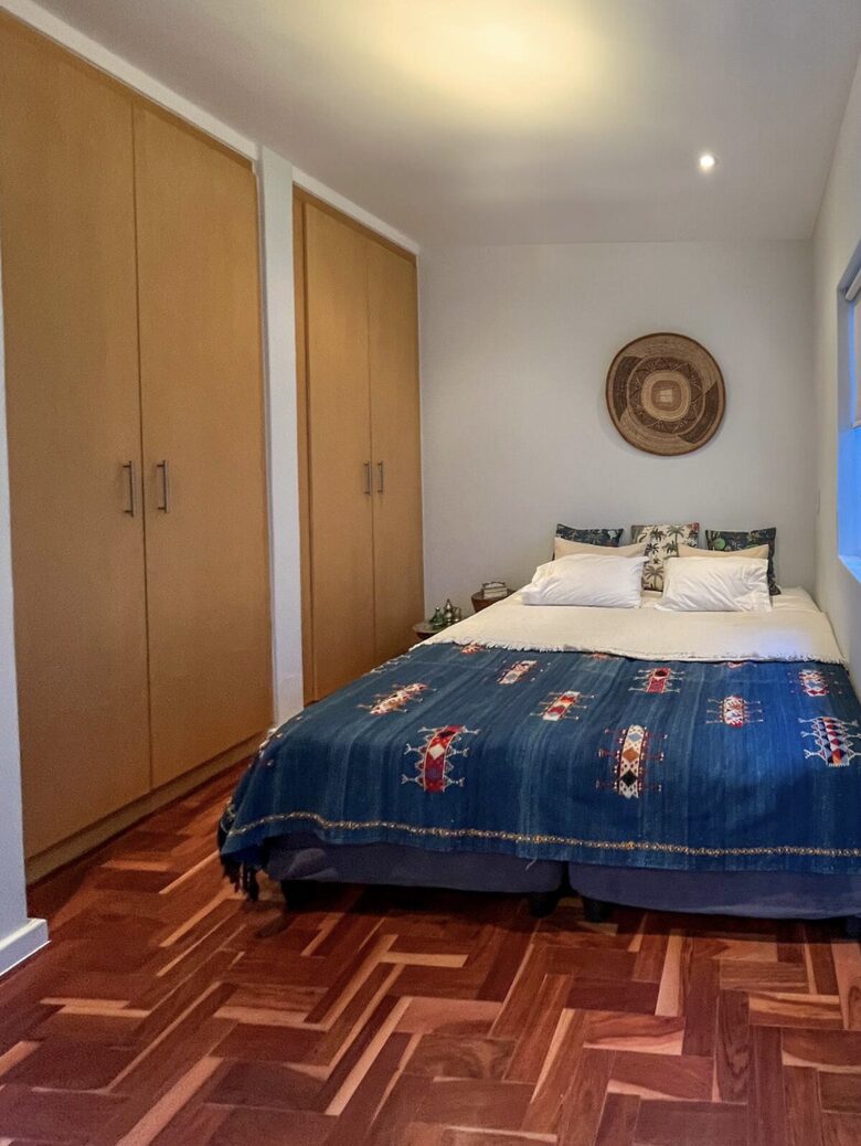 BR 3 - 2x single beds