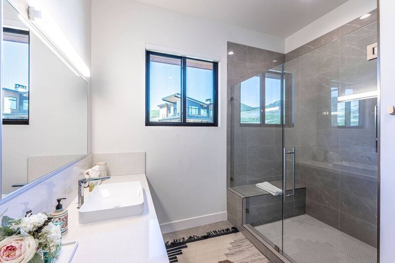 Elevated Elegance Minutes from Deer Valley - Daniel, Utah