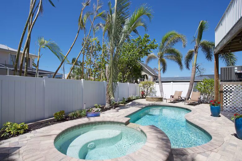 Sea La Vie - Fort Myers Beach, Florida