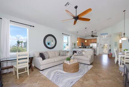 Sea La Vie - Fort Myers Beach, Florida