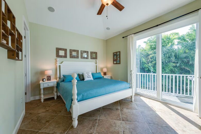 Sea La Vie - Fort Myers Beach, Florida