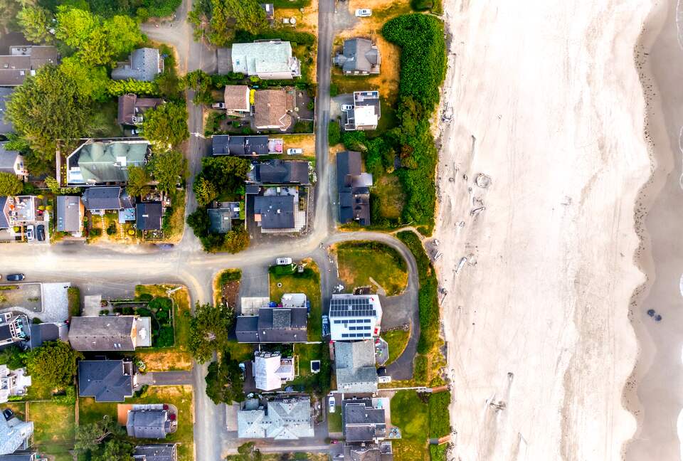 Coastal Cottage Retreat in the Heart of Cannon Beach - Cannon Beach, Oregon