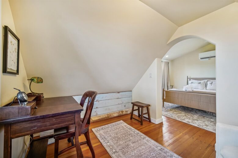 Coastal Cottage Retreat in the Heart of Cannon Beach - Cannon Beach, Oregon