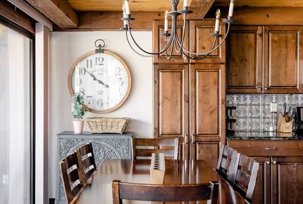 Well-Appointed Townhome Overlooking Dillon Reservoir - Silverthorne, Colorado