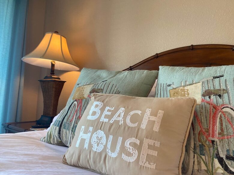 Charming Beach Retreat Near the Heart of the Outer Banks - Kill Devil Hills, North Carolina