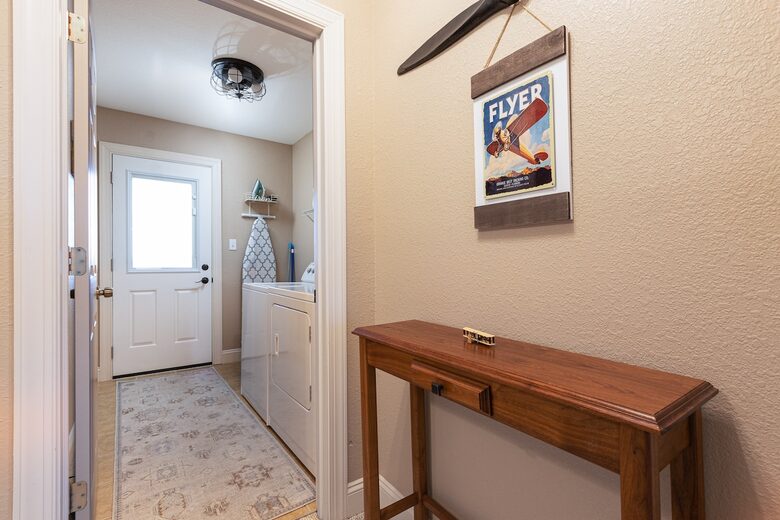 Charming Beach Retreat Near the Heart of the Outer Banks - Kill Devil Hills, North Carolina