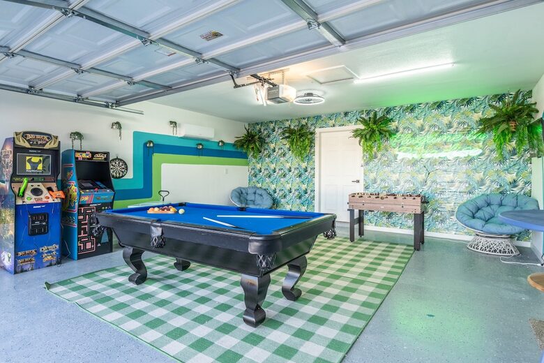 Colorful Oasis with Poolside Cabanas & Modern Flair - Phoenix, Arizona