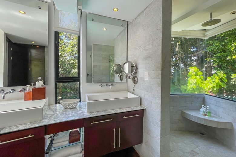 The Glass House at Manuel Antonio - Quepos, Costa Rica