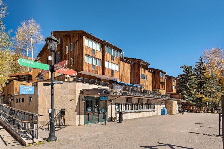 Lionshead Village Residence - Just Steps to the Gondola - Vail, Colorado