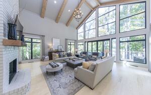 Elegance Meets Nature on the Shores of Lake Hartwell - Lavonia, Georgia