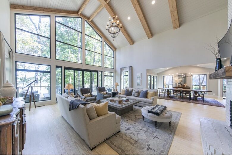 Elegance Meets Nature on the Shores of Lake Hartwell - Lavonia, Georgia