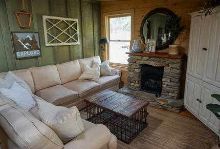 Blue Ridge Retreat in Historic Valle Crucis - Banner Elk, North Carolina