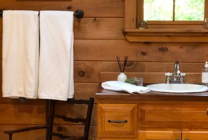 Blue Ridge Retreat in Historic Valle Crucis - Banner Elk, North Carolina