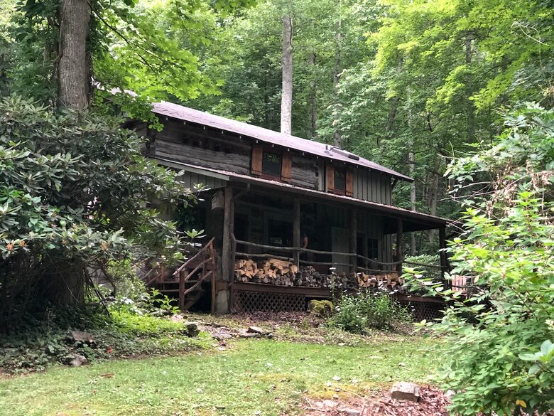 Blue Ridge Retreat in Historic Valle Crucis - Banner Elk, North Carolina