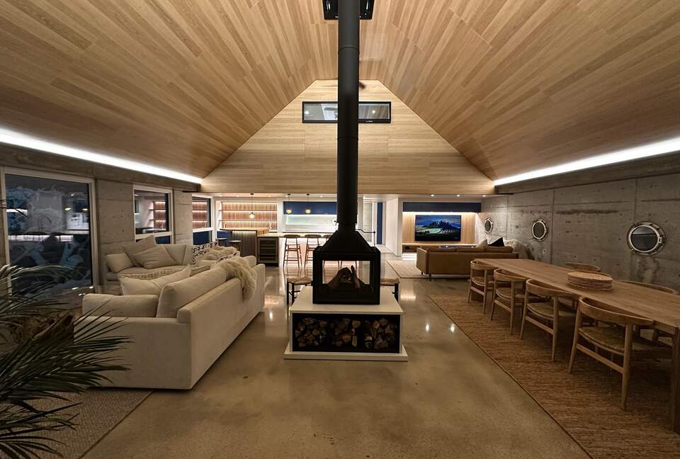 A Designer Ski-In/Ski-Out Escape in Hakuba - Hakuba, Japan