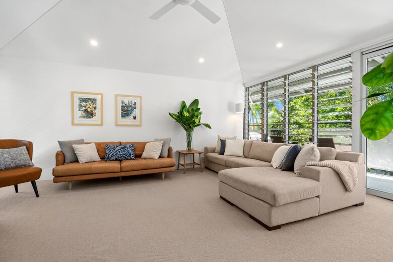Luxury Tree-Top Retreat in Noosa’s Prestigious Little Cove - Noosa Heads, Australia