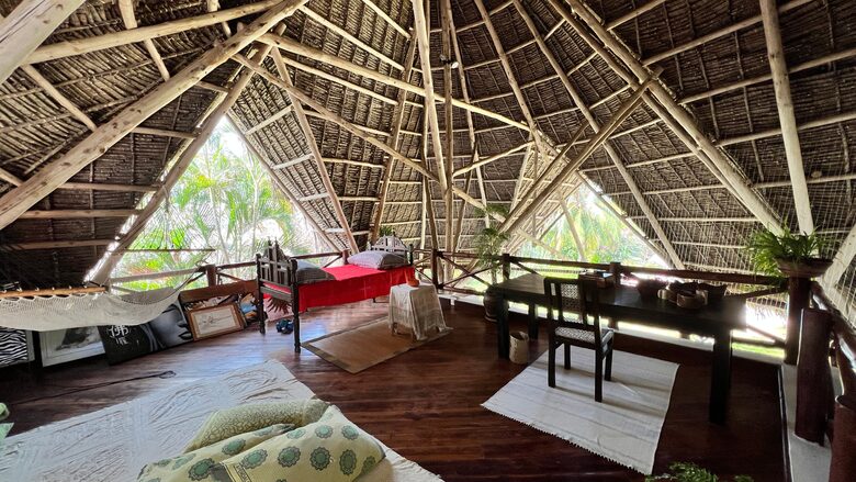 Elegant Beachside Retreat with Private Pool - Malindi, Kenya