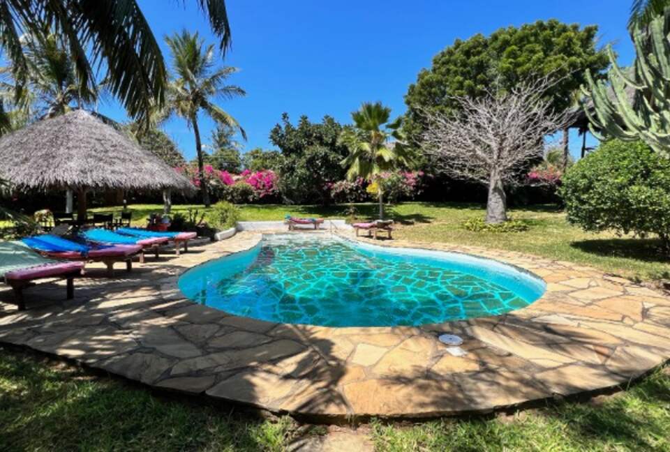 Elegant Beachside Retreat with Private Pool - Malindi, Kenya