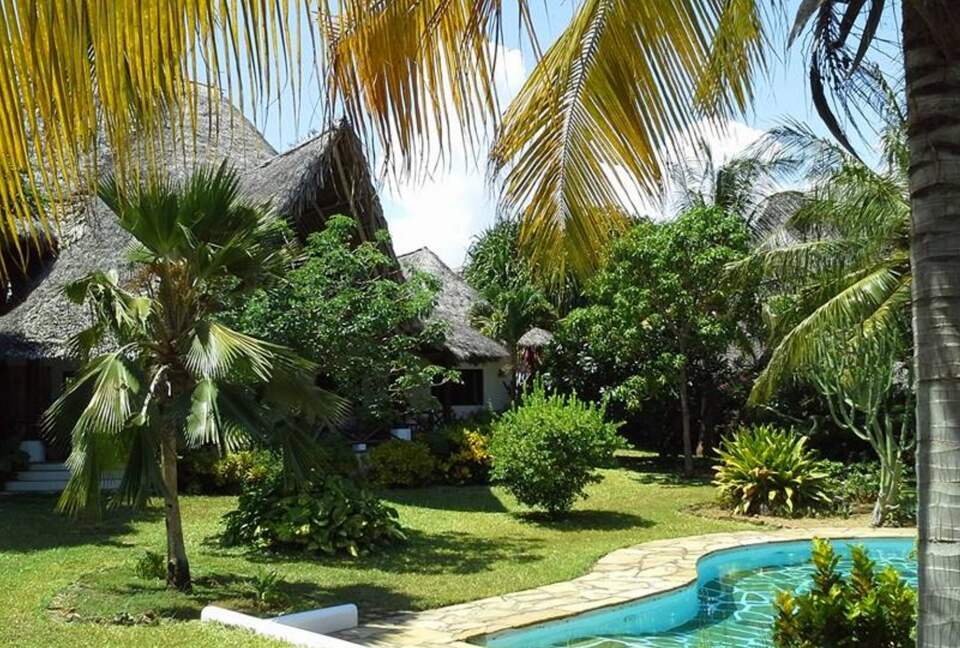 Elegant Beachside Retreat with Private Pool - Malindi, Kenya
