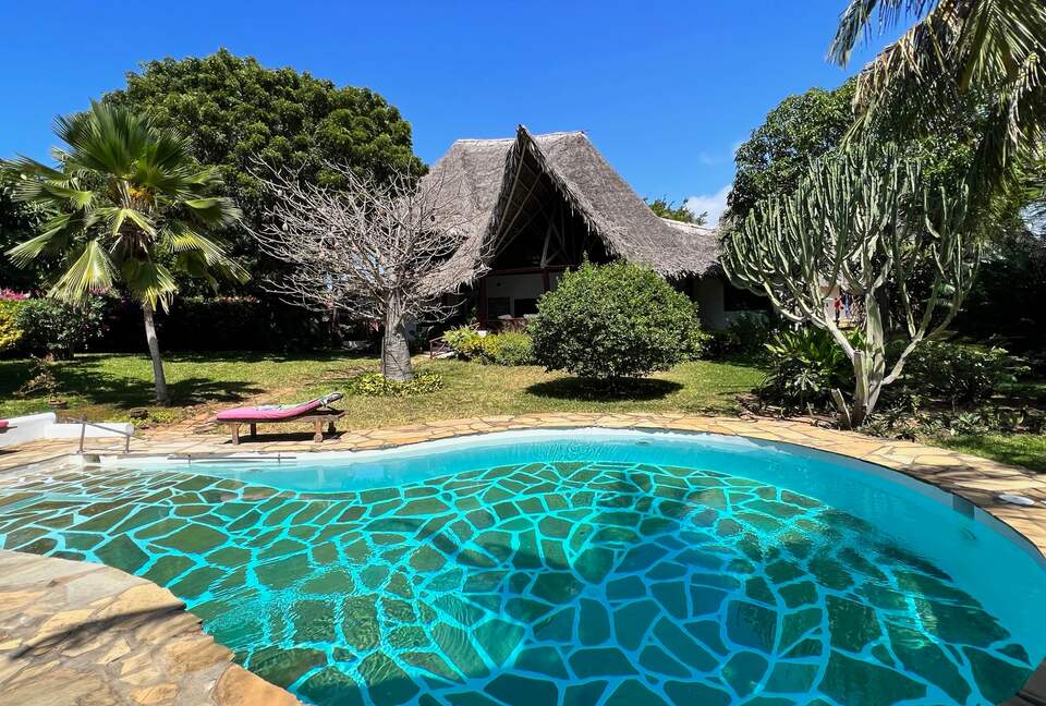 Elegant Beachside Retreat with Private Pool - Malindi, Kenya