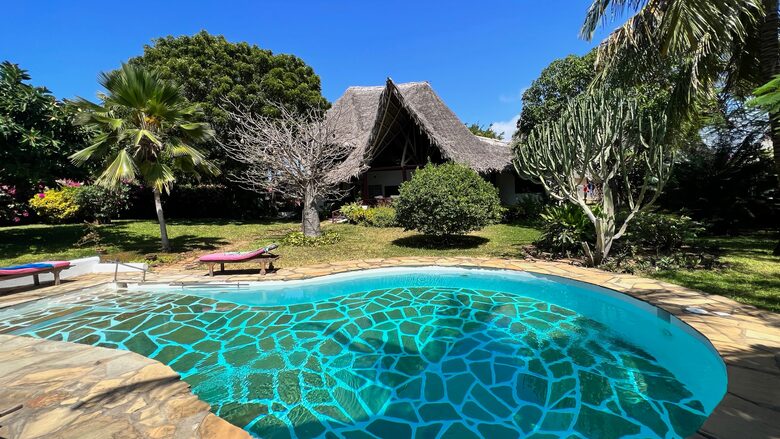 Elegant Beachside Retreat with Private Pool - Malindi, Kenya