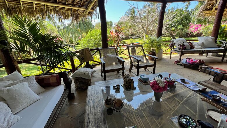Elegant Beachside Retreat with Private Pool - Malindi, Kenya