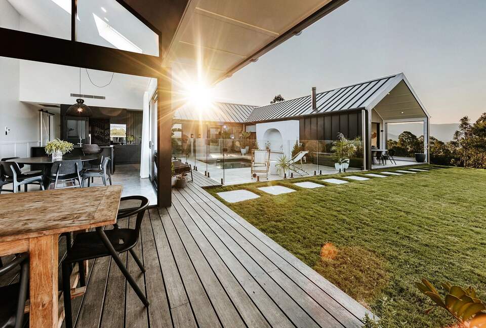 Valley Elegance on 60 Acres - Kangaroo Valley, Australia