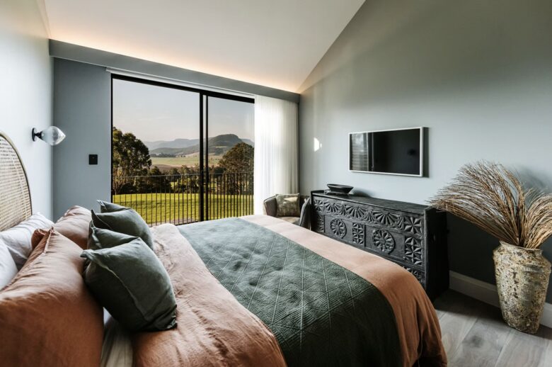 Valley Elegance on 60 Acres - Kangaroo Valley, Australia