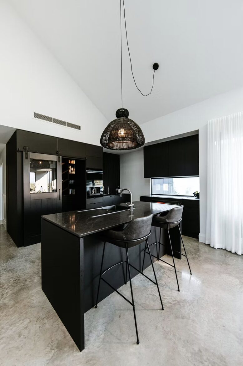 Valley Elegance on 60 Acres - Kangaroo Valley, Australia