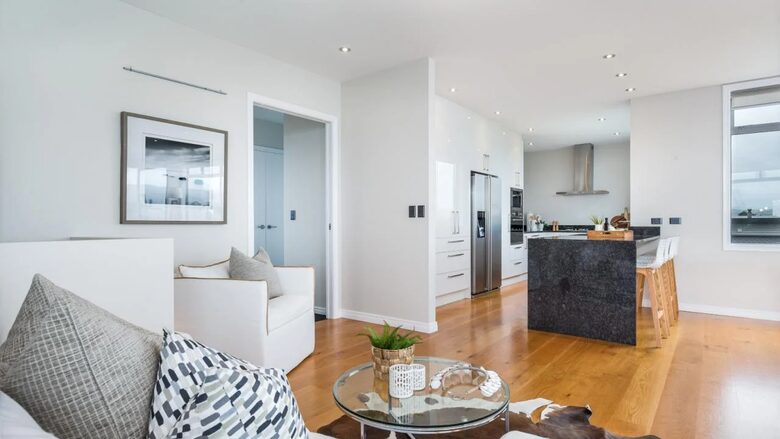 Elevated Beachside Living in Omaha - Omaha, New Zealand