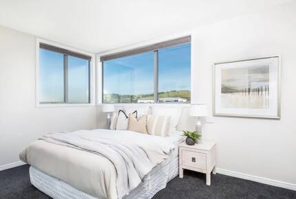 Elevated Beachside Living in Omaha - Omaha, New Zealand