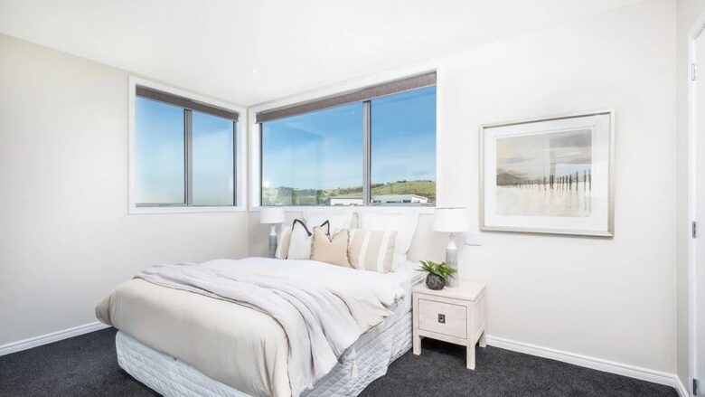 Elevated Beachside Living in Omaha - Omaha, New Zealand