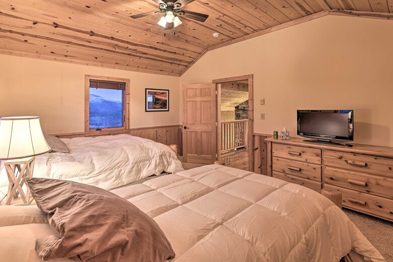 Cozy Cabin Retreat Near Snowshoe Mountain - Slatyfork, West Virginia