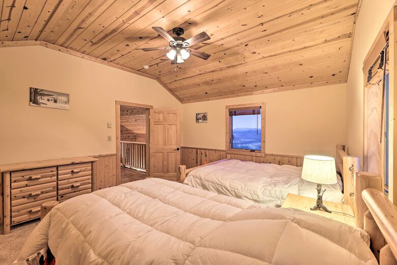 Cozy Cabin Retreat Near Snowshoe Mountain - Slatyfork, West Virginia