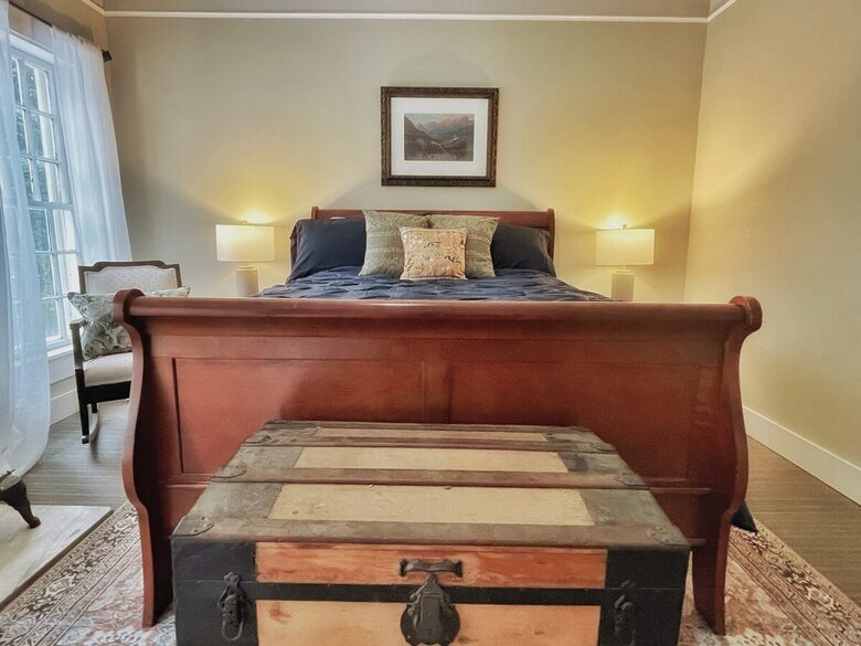 Timeless Charm on 14 Private Acres in Montgomery - Montgomery, Vermont