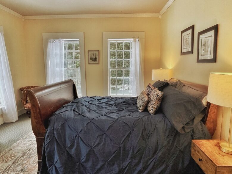 Timeless Charm on 14 Private Acres in Montgomery - Montgomery, Vermont