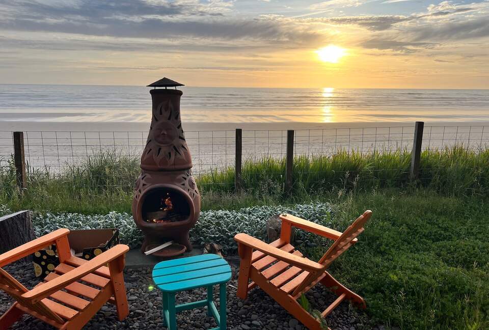 A Coastal Escape on Oregon’s Shoreline - Waldport, Oregon