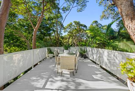 Luxury Tree-Top Retreat in Noosa’s Prestigious Little Cove - Noosa Heads, Australia